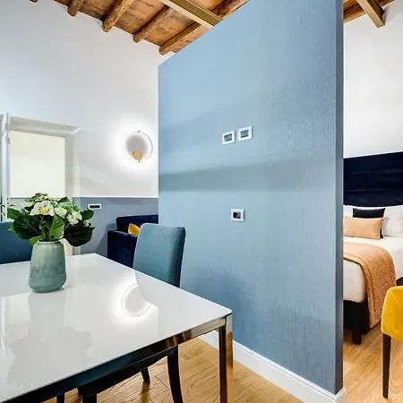 Glamour - Spanish Steps Rom