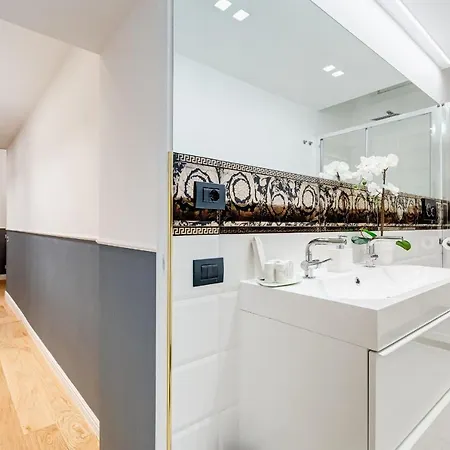 Glamour - Spanish Steps רומא