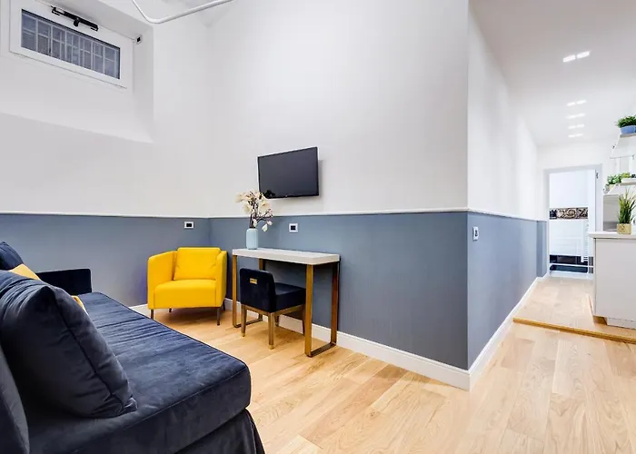 Glamour - Spanish Steps