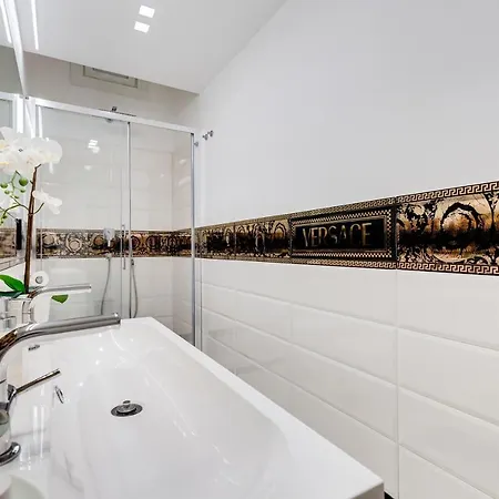 Glamour - Spanish Steps Apartment