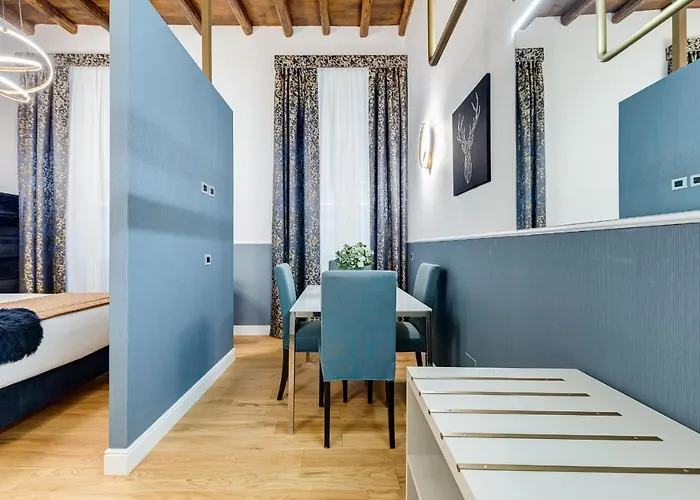 Glamour - Spanish Steps Rom